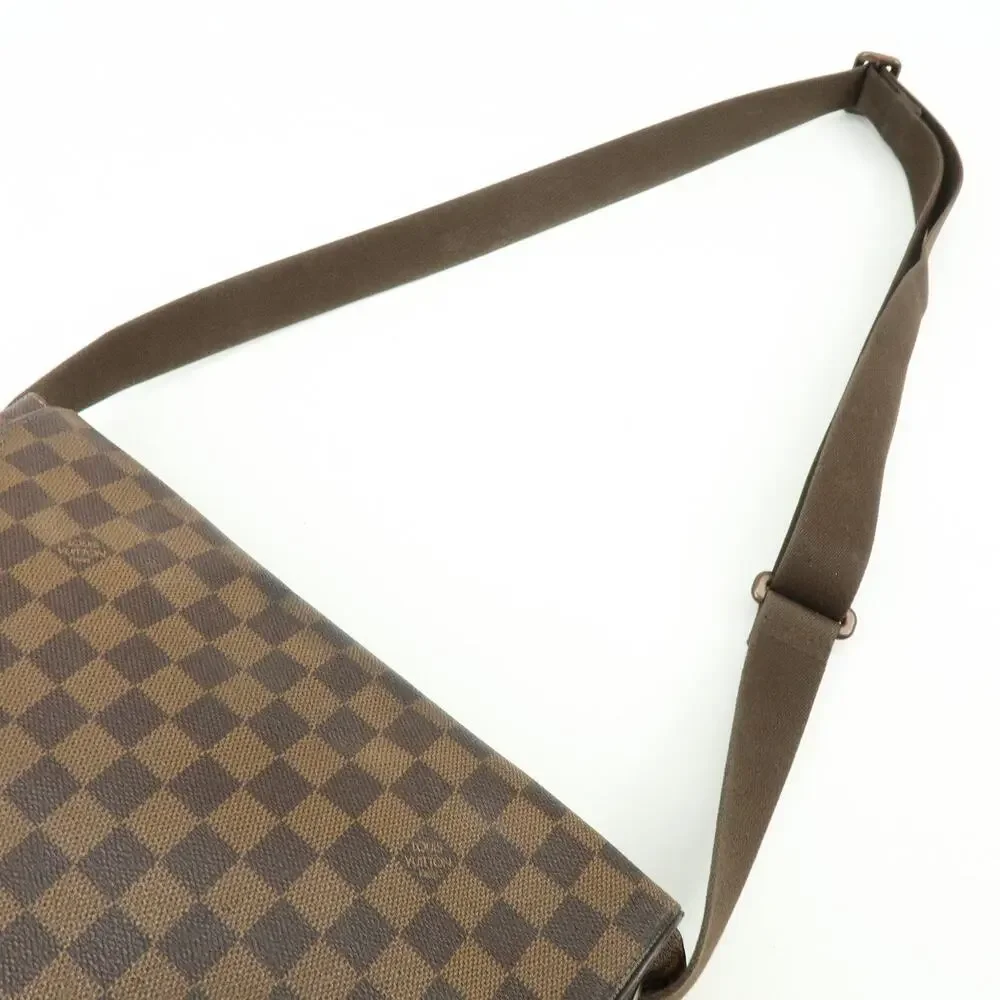Louis Vuitton Damier Ebene Brooklyn Messenger Bag Brown